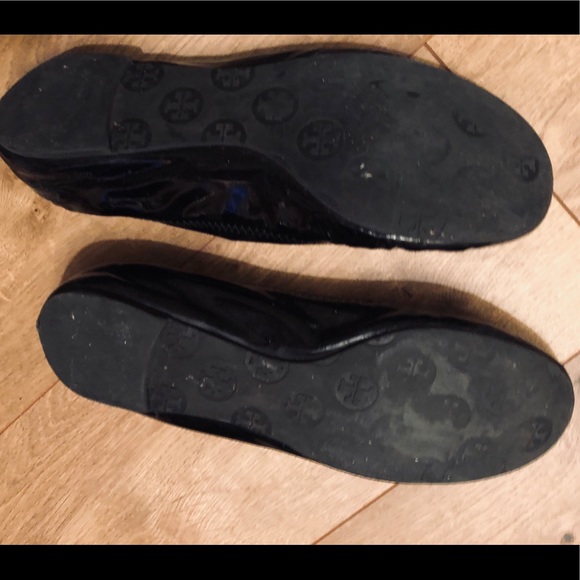 Tory Burch Minnie Travel Flat-Black Patent Leather - Picture 2 of 2